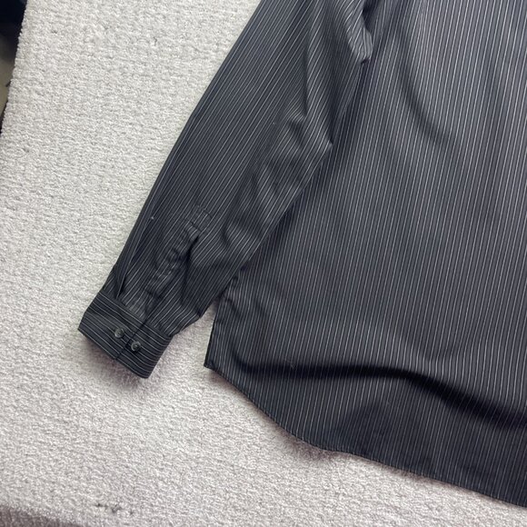 Calvin Klein Non Iron Black & White Stripe Men Sz Large Button up Shirt Casual - Picture 11 of 13